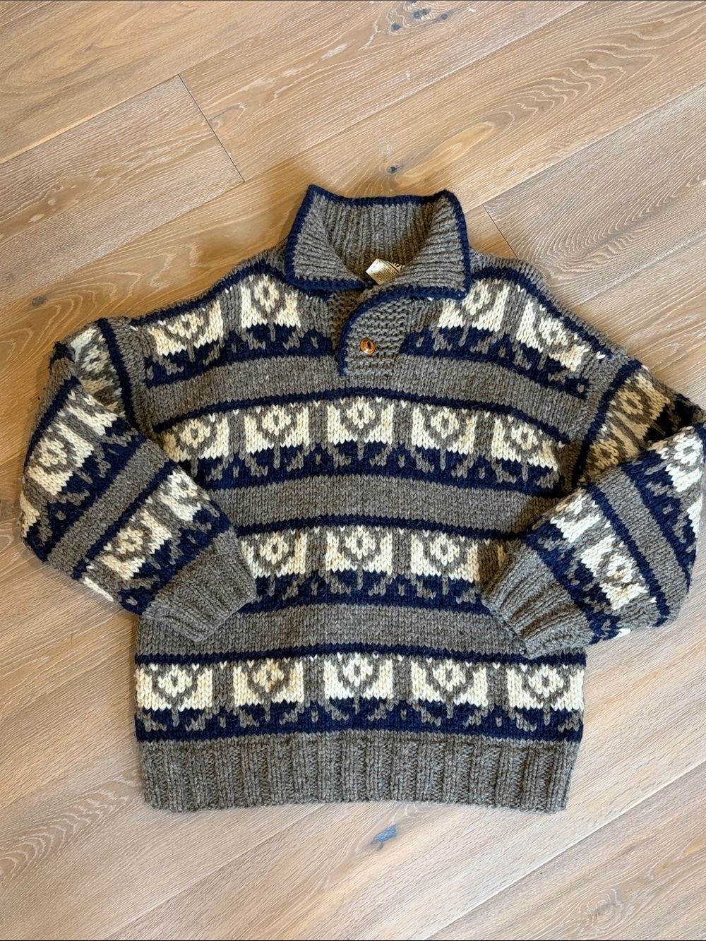 Vintage Cowichan Sweater in Gray, Navy & Cream